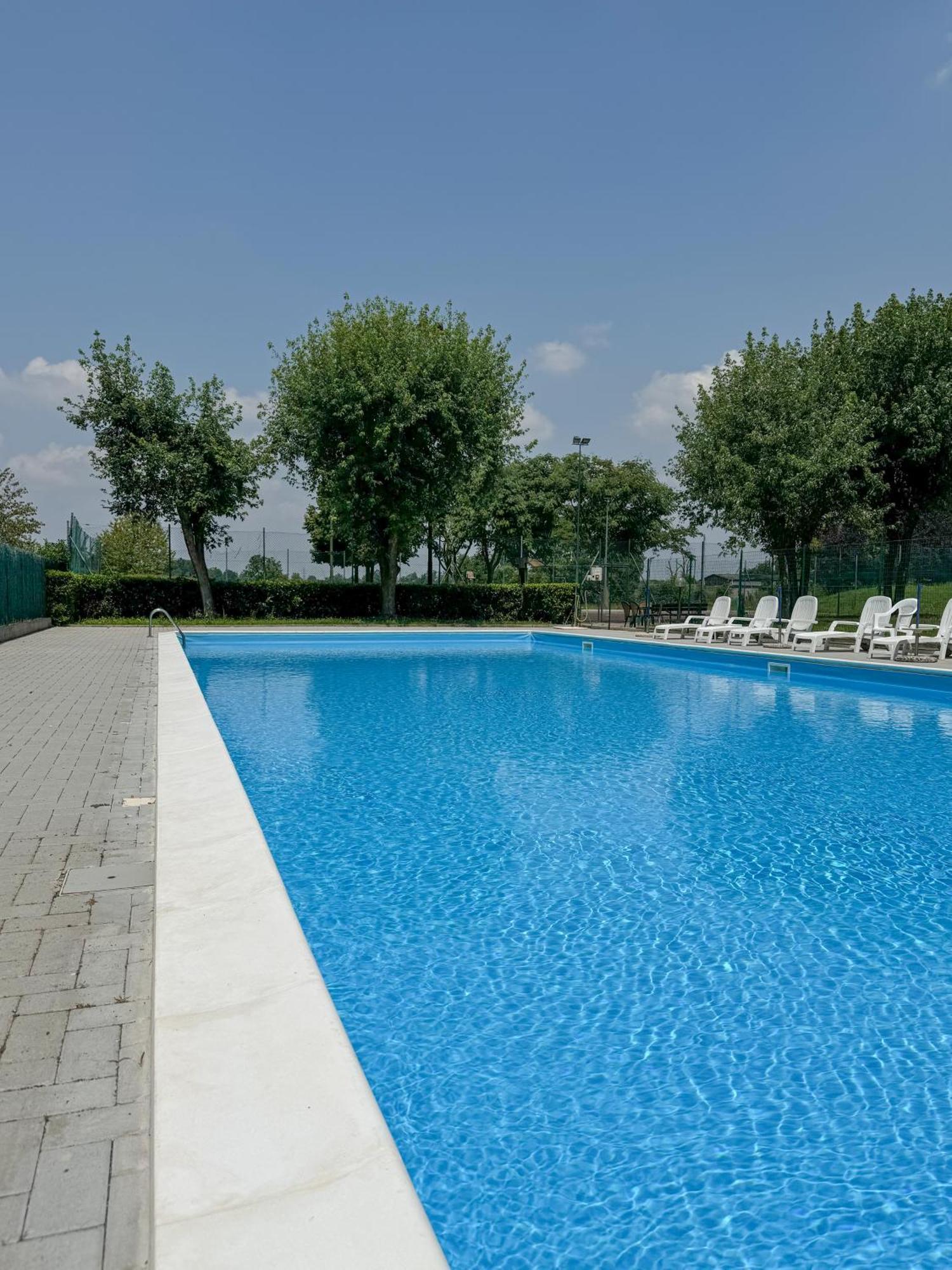 Kandinski Apartment - With Pool Settimo Milanese Kültér fotó
